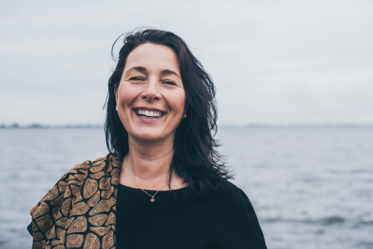 Oudere meisjes, een nieuw seizoen — Anna-Maria